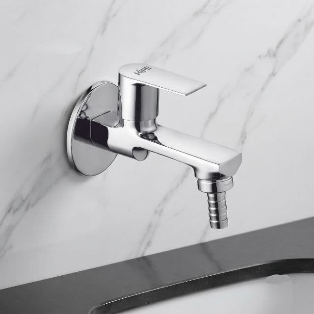 HiFE Wall-Mounted Basin Faucet with Hose Outlet